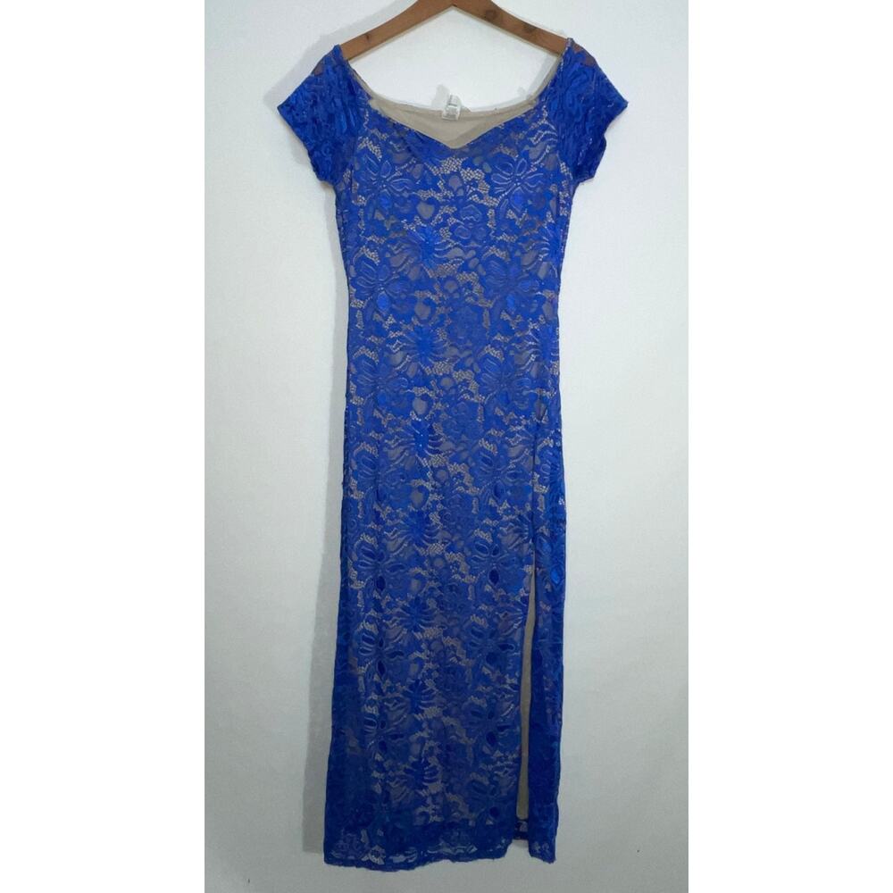 Cesem Lace Bodycon Dress - Size L - Fully Lined w/ Built in Cups - Made in‎ USA